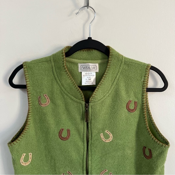 Vintage Fleece Vest with Horses - Picture 2 of 9